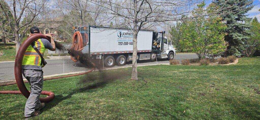 Express Mulching & Soil